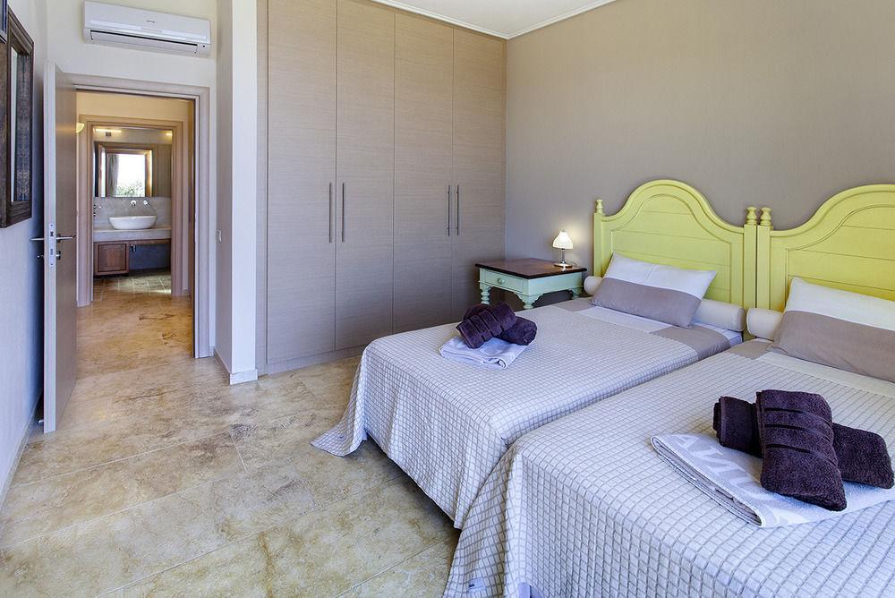 Olivia'S Villas Of Luxury Kalivia  Εξωτερικό φωτογραφία
